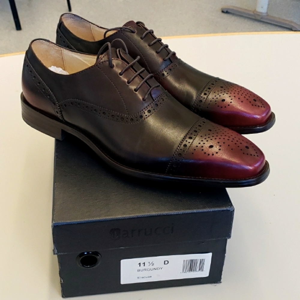 NWT Carrucci Oxford - Burgundy/Oxblood -11.5